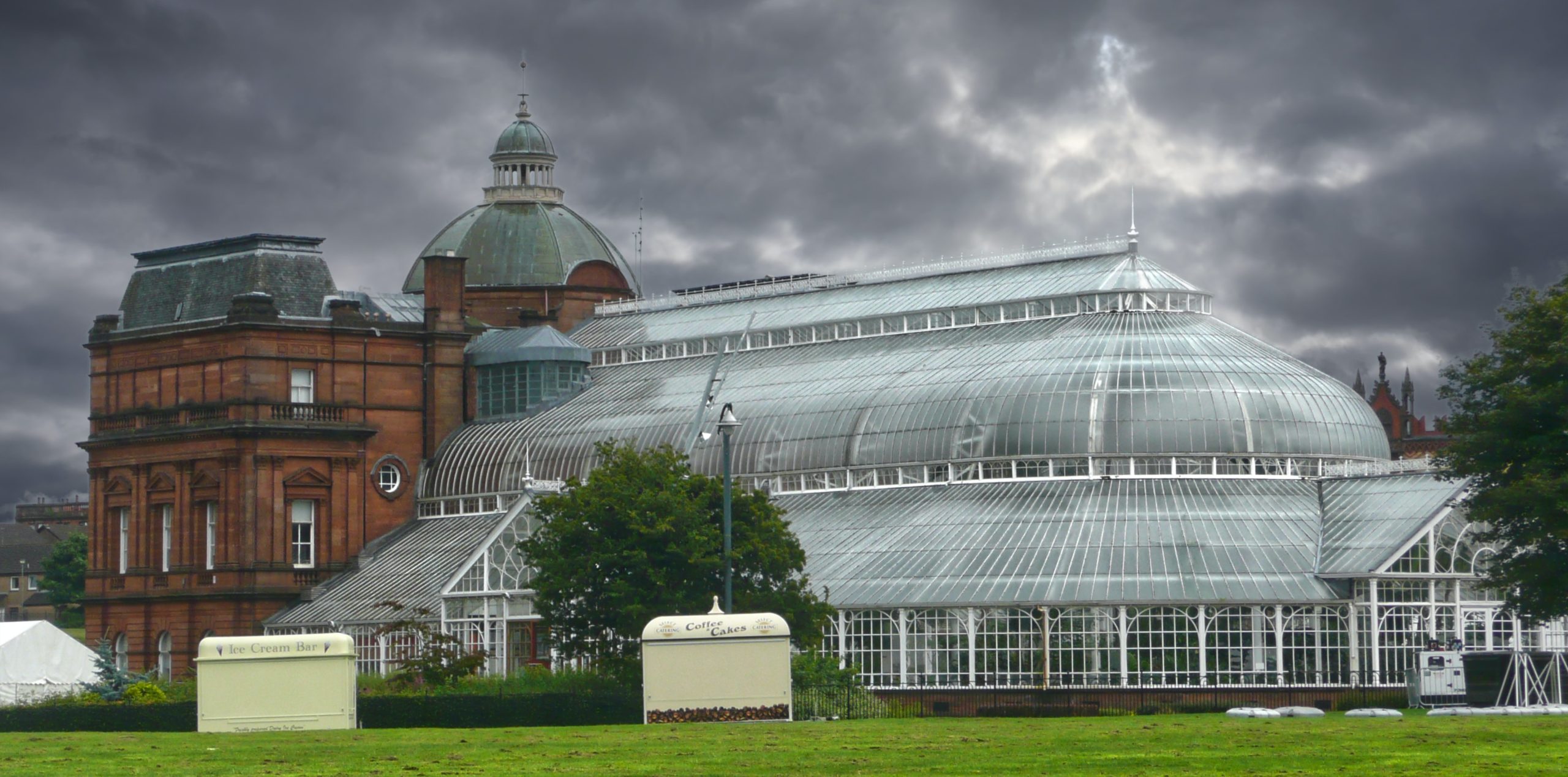 Things to do in Glasgow - Botanic Gardens in Glasgow