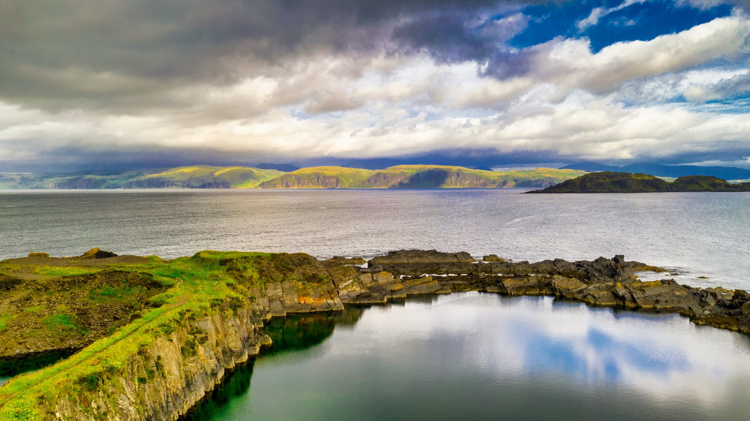 Things to do in Oban - Visit Easdale Island for a taste of island life